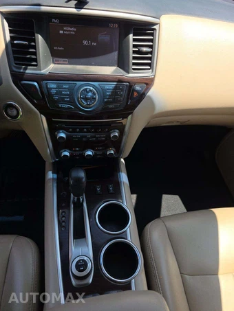 2016 Nissan Pathfinder SL - miniatura 10