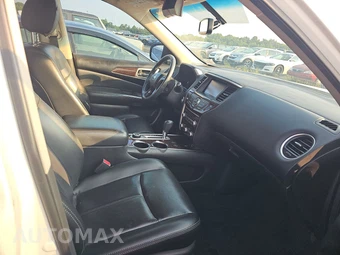 2016 Nissan Pathfinder SL - miniatura 8