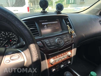 2016 Nissan Pathfinder SL - miniatura 10