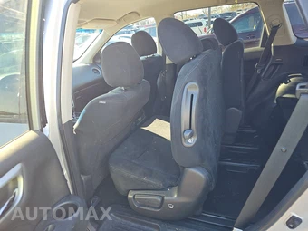 2016 Nissan Pathfinder SV – miniatura 13