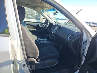 2016 Nissan Pathfinder SV – miniatura 8