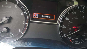 2016 Nissan Pathfinder SV - miniatura 22
