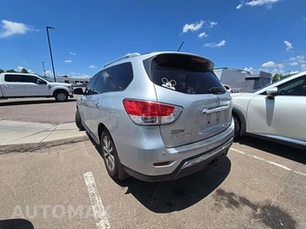 2016 Nissan Pathfinder SV – miniatura 2