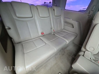 2016 Nissan Quest SL 118.1" WB - miniatura 14