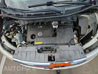 2016 Nissan Quest SL 118.1" WB - miniatura 16