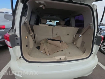2016 Nissan Quest SL 118.1" WB - miniatura 17
