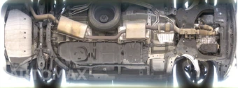 2016 Nissan Quest SL 118.1" WB - miniatura 19