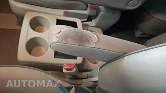 2016 Nissan Quest SL 118.1" WB - miniatura 25