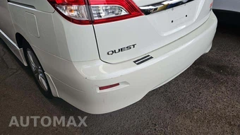 2016 Nissan Quest SL 118.1" WB - miniatura 28