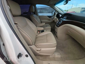 2016 Nissan Quest SL 118.1" WB - miniatura 8