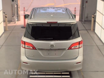 2016 Nissan Quest SV 118.1" WB - miniatura 5