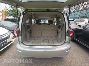 2016 Nissan Quest SV 118.1" WB – miniatura 15