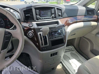 2016 Nissan Quest SV 118.1" WB - miniatura 10