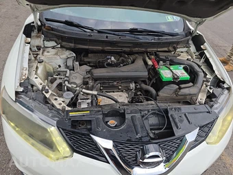 2016 Nissan Rogue S – miniatura 15