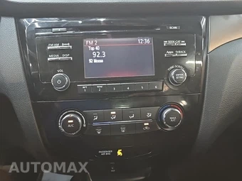 2016 Nissan Rogue S – miniatura 33