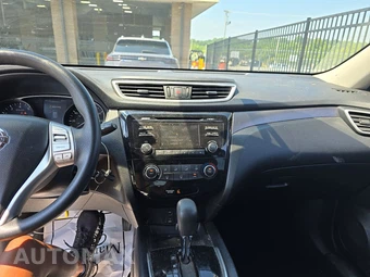 2016 Nissan Rogue S – miniatura 11