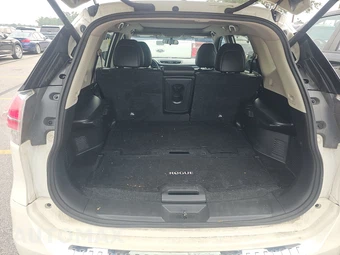 2016 Nissan Rogue SL – miniatura 16