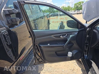 2016 Nissan Rogue SL – miniatura 9