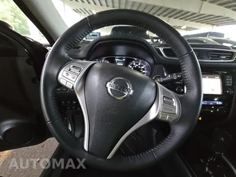 2016 Nissan Rogue SL – miniatura 10