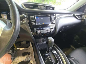 2016 Nissan Rogue SL - miniatura 10