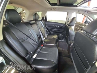 2016 Nissan Rogue SL - miniatura 16