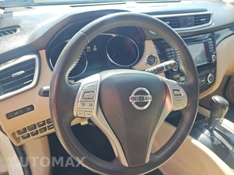 2016 Nissan Rogue SL – miniatura 10