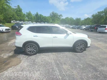 2016 Nissan Rogue SL – miniatura 5