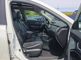 2016 Nissan Rogue SL - miniatura 14