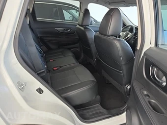 2016 Nissan Rogue SL - miniatura 24