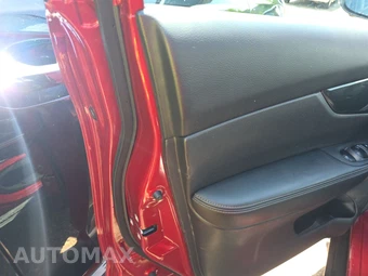 2016 Nissan Rogue SL – miniatura 9