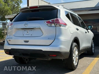 2016 Nissan Rogue SV - miniatura 12