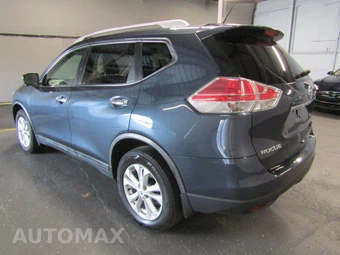 2016 Nissan Rogue SV - miniatura 4