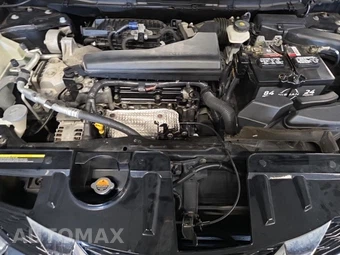 2016 Nissan Rogue SV - miniatura 7