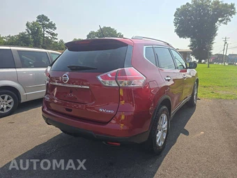2016 Nissan Rogue SV – miniatura 3