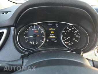 2016 Nissan Rogue SV – miniatura 12