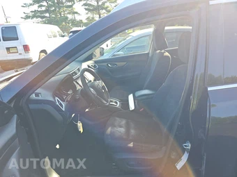 2016 Nissan Rogue SV – miniatura 7