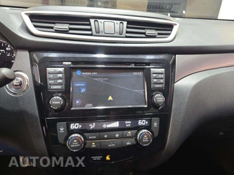 2016 Nissan Rogue SV - miniatura 10