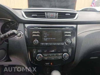 2016 Nissan Rogue SV – miniatura 10