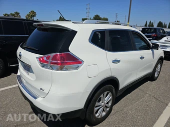 2016 Nissan Rogue SV – miniatura 4
