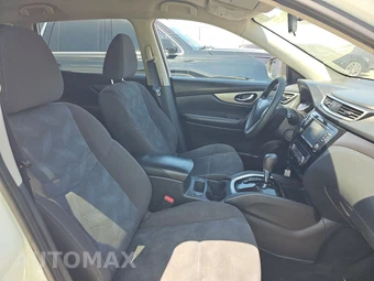 2016 Nissan Rogue SV – miniatura 8