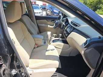 2016 Nissan Rogue SV - miniatura 15