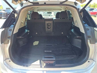 2016 Nissan Rogue SV – miniatura 11