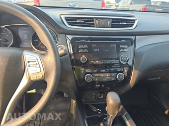 2016 Nissan Rogue SV - miniatura 11
