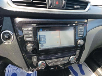 2016 Nissan Rogue SV – miniatura 10