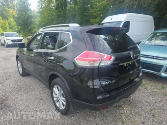 2016 Nissan Rogue SV - miniatura 2