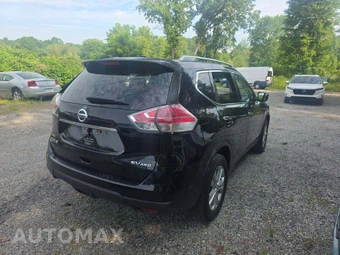 2016 Nissan Rogue SV - miniatura 3