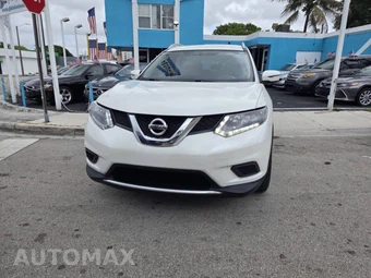 2016 Nissan Rogue SV - miniatura 2
