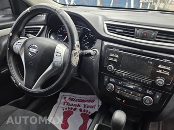 2016 Nissan Rogue SV - miniatura 24