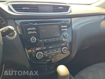 2016 Nissan Rogue SV – miniatura 11