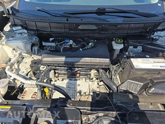 2016 Nissan Rogue SV – miniatura 15